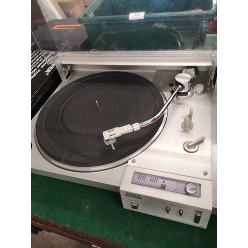 430 - Sony ps-10 turntable .