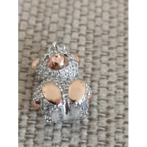 544 - 2 stunning bear pendant s together with dragon pendant.