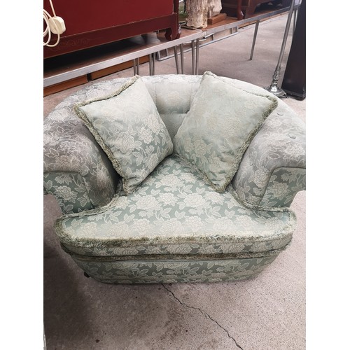 118 - Vintage chesterfield club chair.