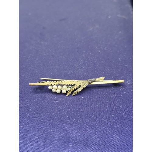 7 - 4 yellow metal bar brooches no Hall marks.