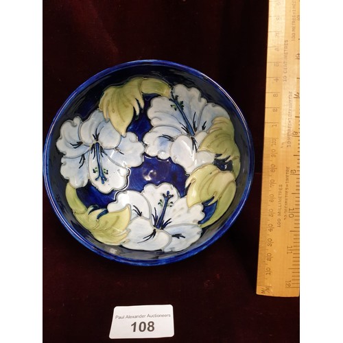 108 - Stunning Moorcroft Hibiscus Pattern Bowl On Rare Blue Ground Pattern Signed