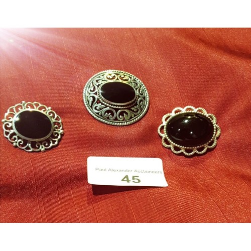 45 - 3 Vintage Silver Brooches Set With Black Onyx Birmingham 1988, 1996 and Stamped 925 total Weight 26 ... 