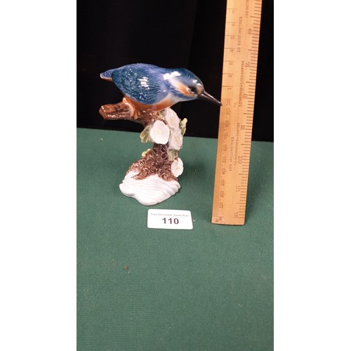 110 - Beswick Kingfisher on tree trunk stand .