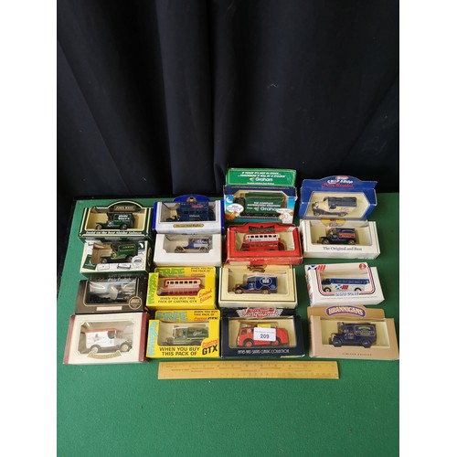209 - Lot of 16 boxed models.