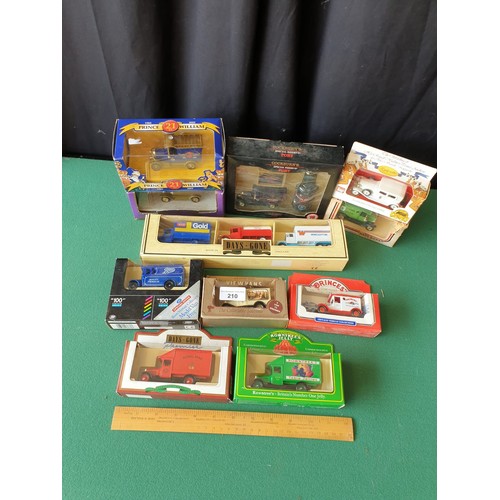 210 - Lot of models to include days done triple car set, cockburn set etc.