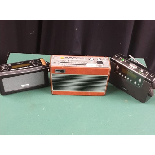 220c - 3 Roberts radios.