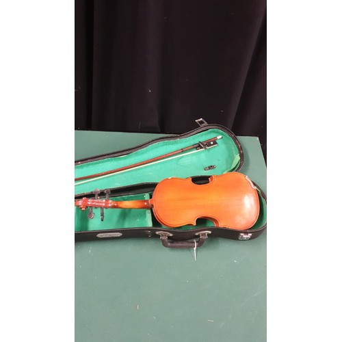 220a - Violin with bow in fitted case.