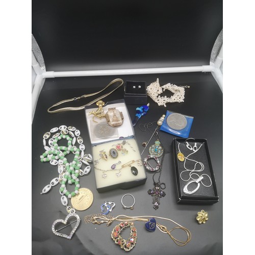 179 - Lot of costume Jewellery etc.