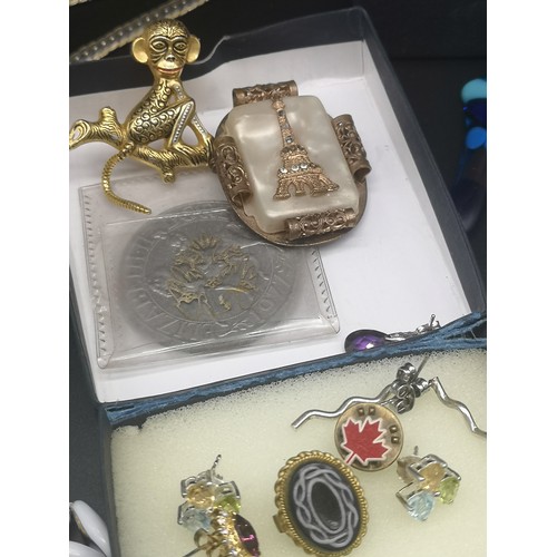 179 - Lot of costume Jewellery etc.