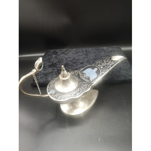 95 - Arabic aladdin s lamp..
