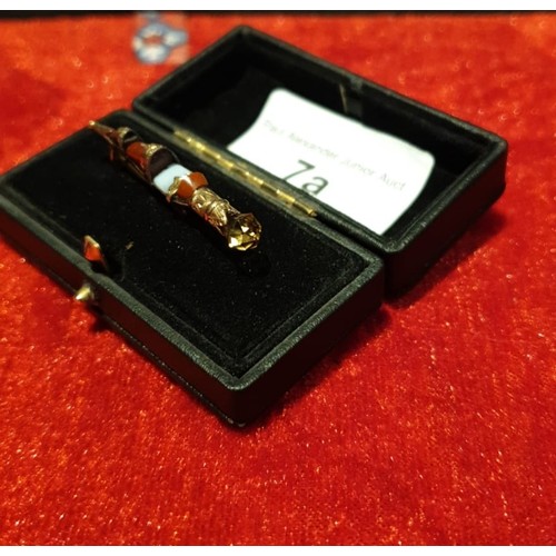 7a - Absolutely Beautiful 9ct Gold Scottish Dirk Brooch    with Smokey Quartz Finial top.