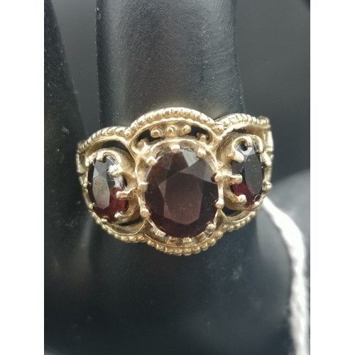 36 - Beautiful 9ct Gold Ring  With Early Setting 3 Garnets 4.8 G