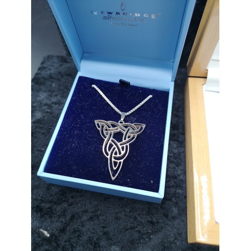 42a - Group of Silver necklaces with pendant s.