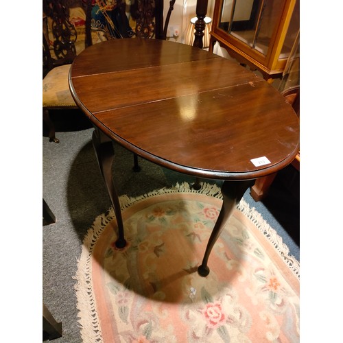 213 - Beautiful Example of a drop leaf table .