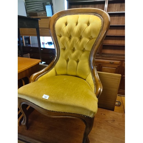 328 - Quality Reproduction button back chair.