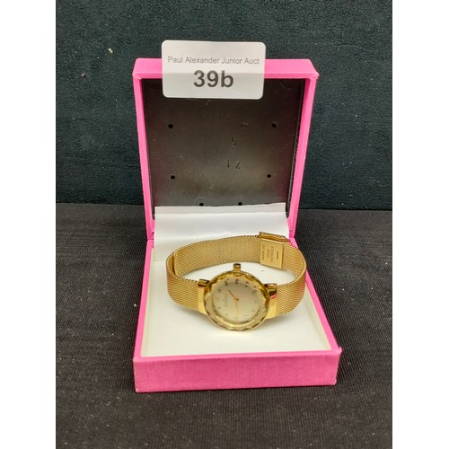 39b - Skagen Denmark ladies wrist watch.