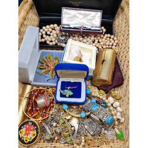 36a - Box of quality costume jewellery .