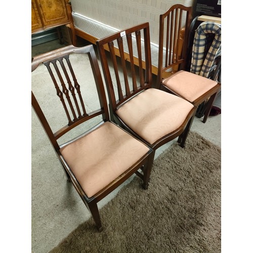 532 - 3 vintage chairs .