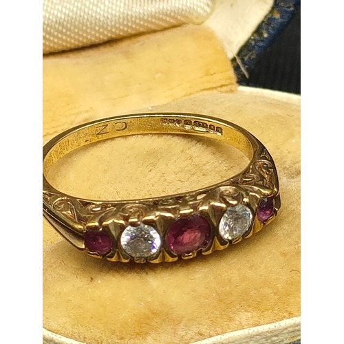 2a - 9ct gold clear and pink stone 1900s ring .