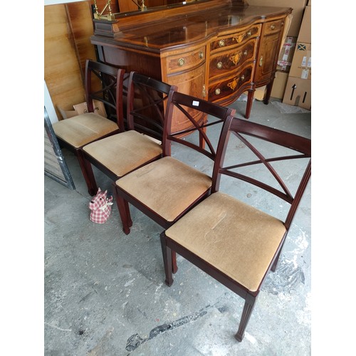 566 - Set of 4 dinning rooms chairs .