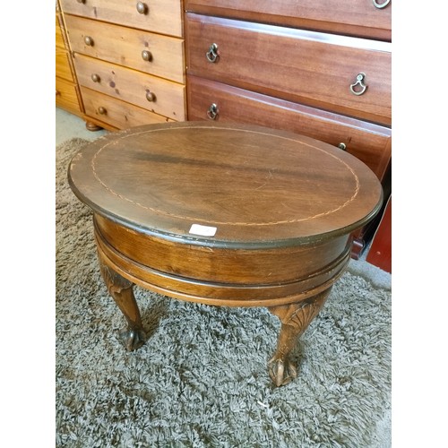 306a - Edwardian lovely sewing box on ball and claw supports .