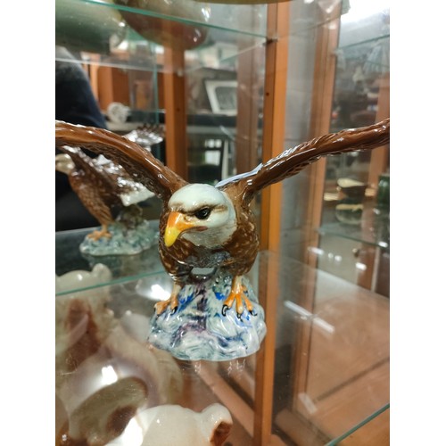 15b - Large beswick bald eagle figure.