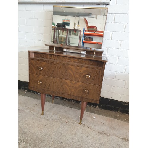 153 - 1970s Retro Dressing Table With Integrated Light On Turned Legs