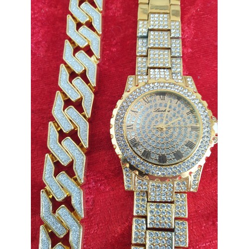 61 - New Bling Bling Gents Watch And Bracelet Set