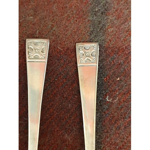 12 - Set Lovely Silver Hallmarked Tea Spoons With Celtic Style Design To Top Of Spoon In Fitted Case Make... 