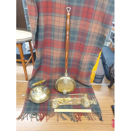 357 - 3v Items Brass Ware Bed Warmer, Car Plaque And Amber Handled Kettle