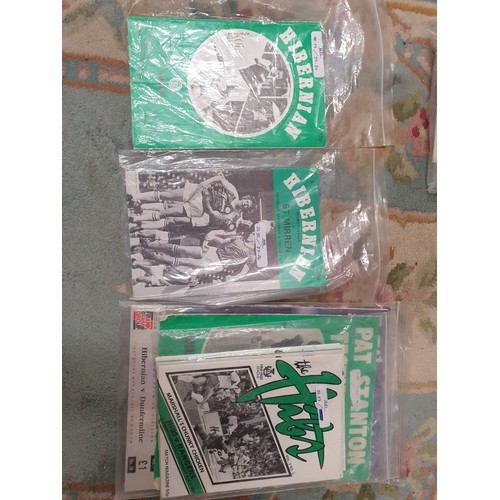 83 - Large Collection Of Hibernian Football Club Programmes From 1971 To 82