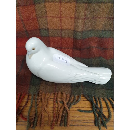 139B - Large Nao Dove 19cms In Length