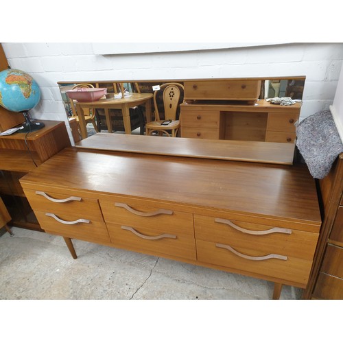 156 - 1970s Retro Dressing Table With Full Size Mirror