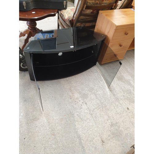 165 - Smoked Glass 2 Door TV / DVD Cabinet