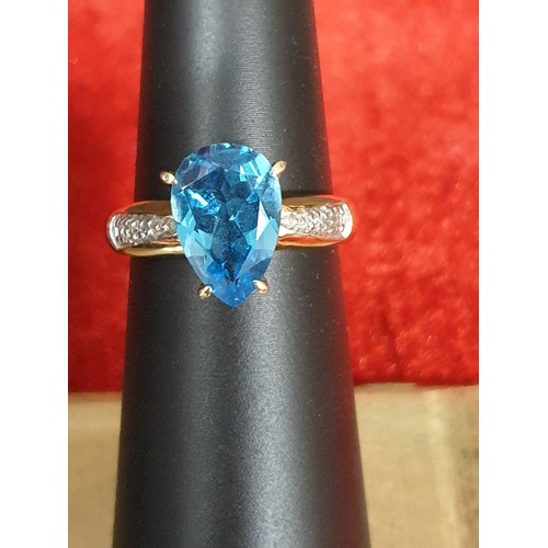 6 - Beautiful 9ct Blue Tear Drop Shaped Stone Ring 4g