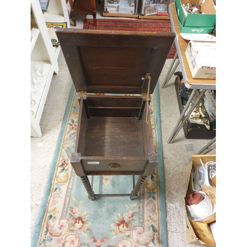 259A - Beautiful Little Oak Ladies Sewing Table With  Barley Twist Legs