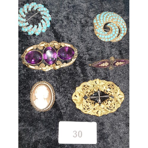 30 - Selection Of Victorian Brooches ect