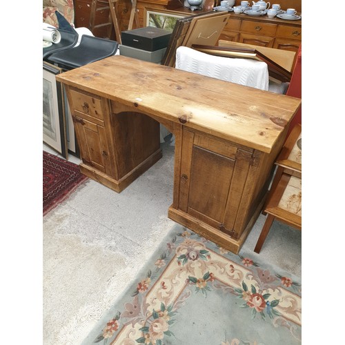 298 - Rustic Knee Hole Desk