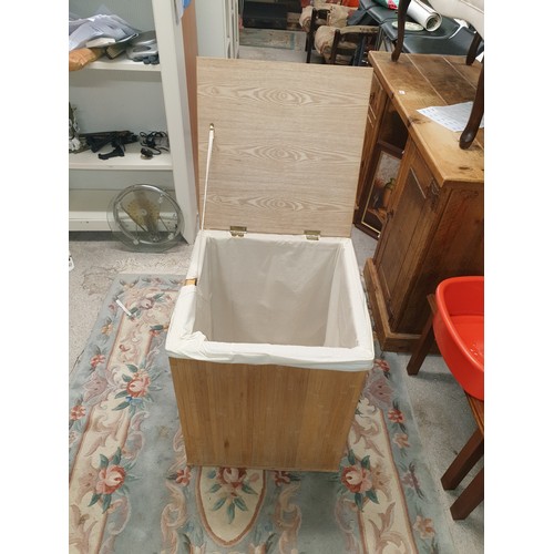 311 - Large Linen  Box With Lift Up Top