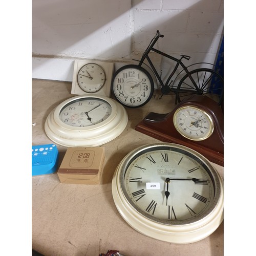 259 - Selection Of Clocks