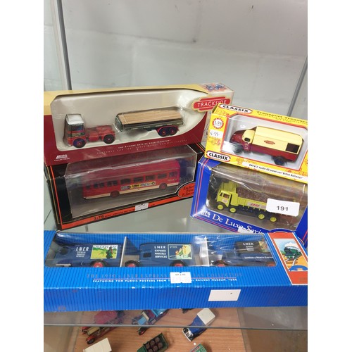 191 - Shelf Of Vintage Boxed Models