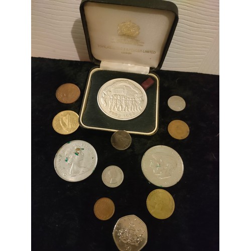 64 - Selection of coins to include large six pence coin with presentation box