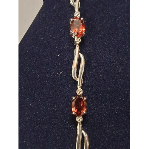 47 - Stunning Silver Bracelet With 7 Oval Garnet Stones Beautiful Quality