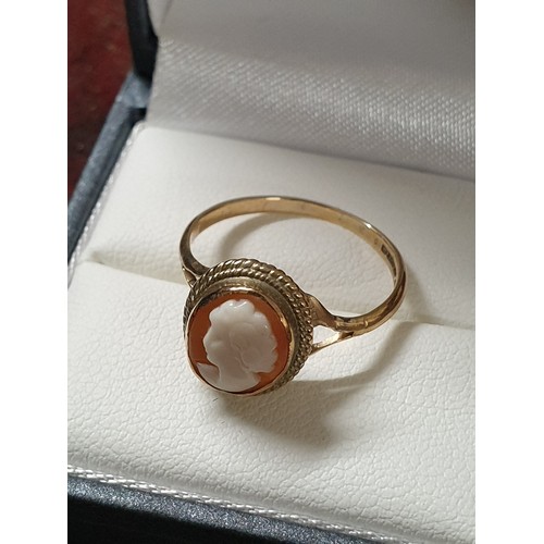 23 - 9ct Gold Cameo Ring Size N/O