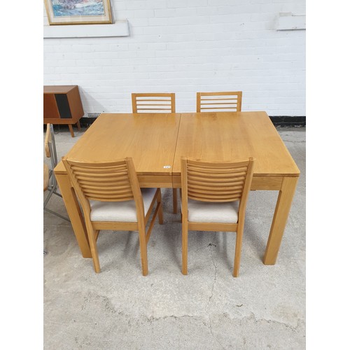 245 - Solid Wood Dining Table With 4 Chairs And Spare Leaf To Extend Hable