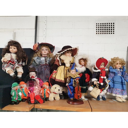 263 - Selection Of Dolls To Include Clown Dolls