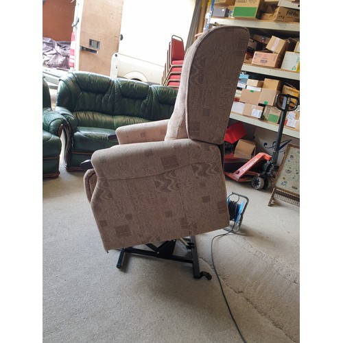 140B - Electric Recliner Chair With Hand Remote Working Order