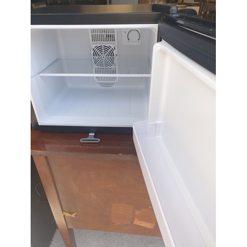 299E - New Sub Cold Table Top Fridge Unused