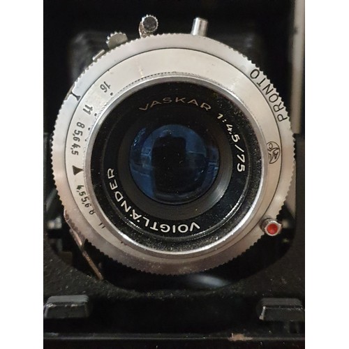 27A - Super Quality Voigtlander Bellows Camera With Leather Protection Case And Leather Lense Case