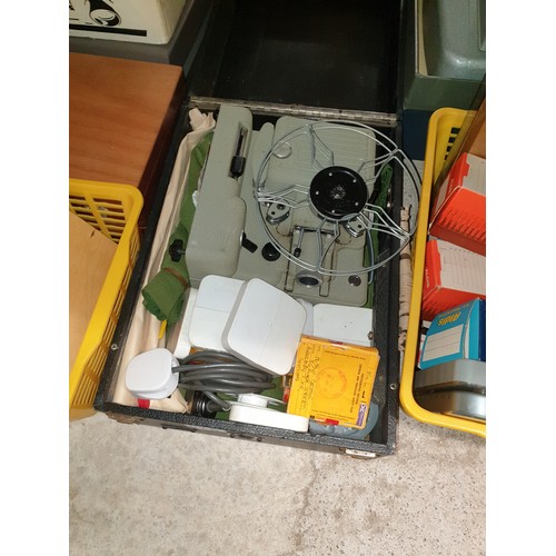 425 - Large Selection Of Slide Projectors, Projectors Boxed Slides etc